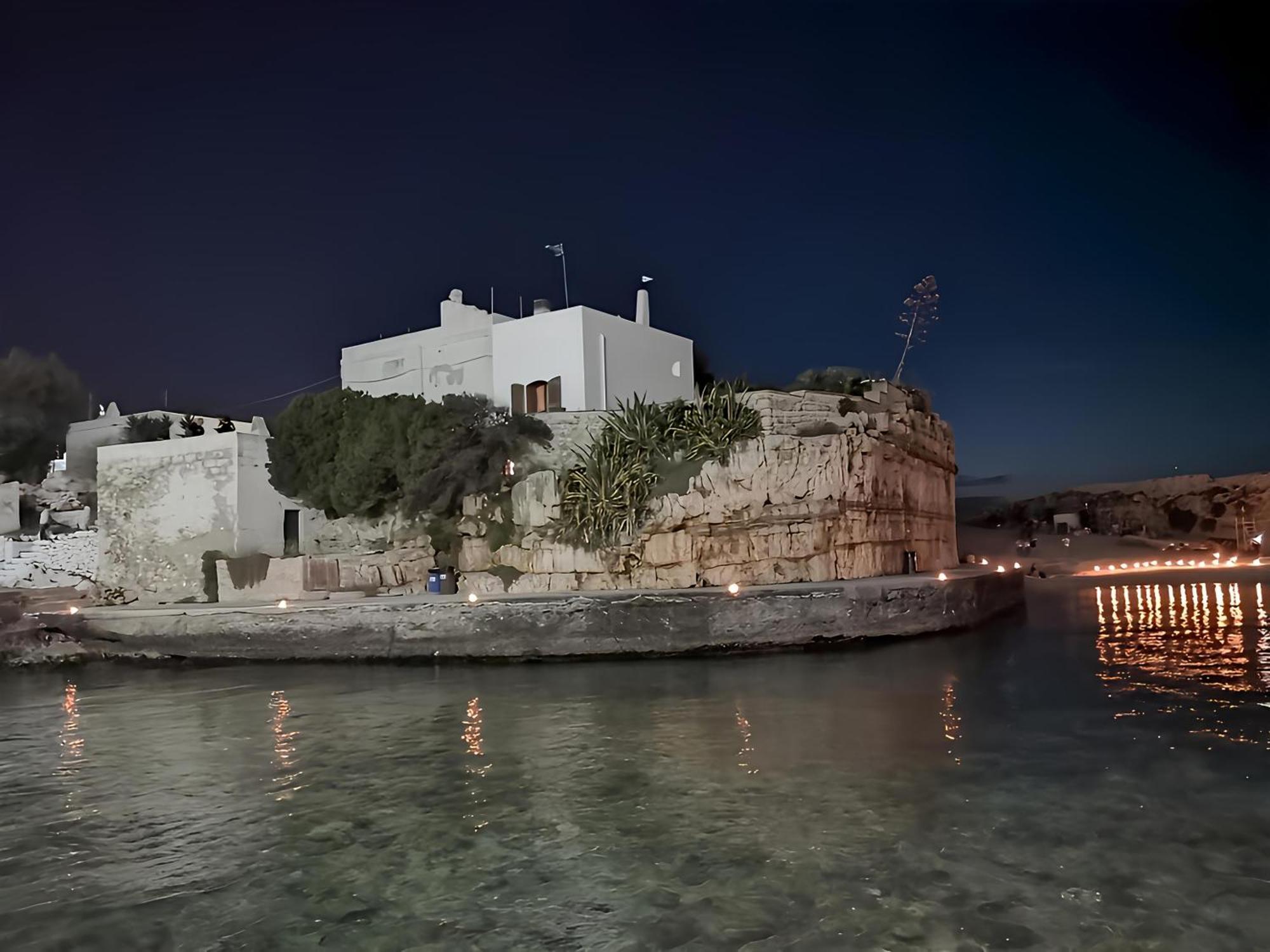 Вилла Rifugio Del Marinaio - Sul Mare Полиньяно-а-Маре Экстерьер фото